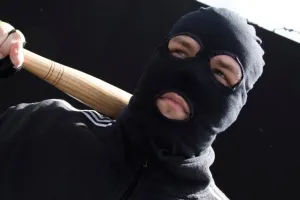 нападение