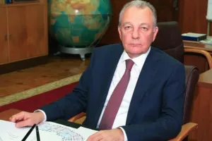 Леонов