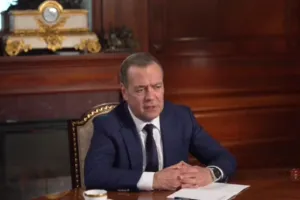 Медведев