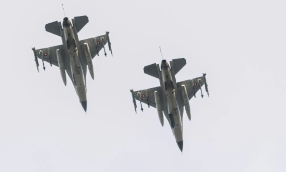 F-16
