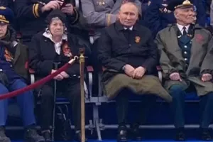 Путин, парад