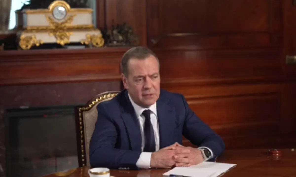 Медведев