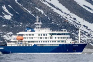 лайнер MV Hondius