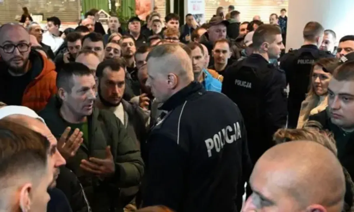 украинские мужчины, Польша