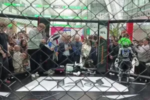 робот ПМЭФ