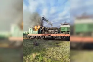 Атака по залізниці - Атака на железную дорогу