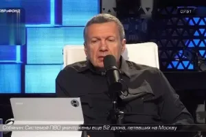 Соловьев