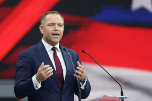 Навроцький