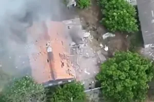 скріншот відео