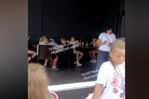 дети на АЗС