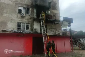 Наслідки обстрілу будинку на Дніпропетровщині