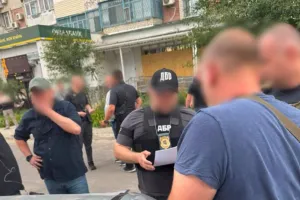 Військовослужбовцям повідомили про підозру